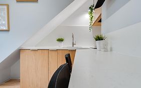 Comfistay Dubois 31 - City Access And Free Parking